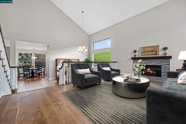 11205 11205 Creekside Ct, Dublin, CA 94568