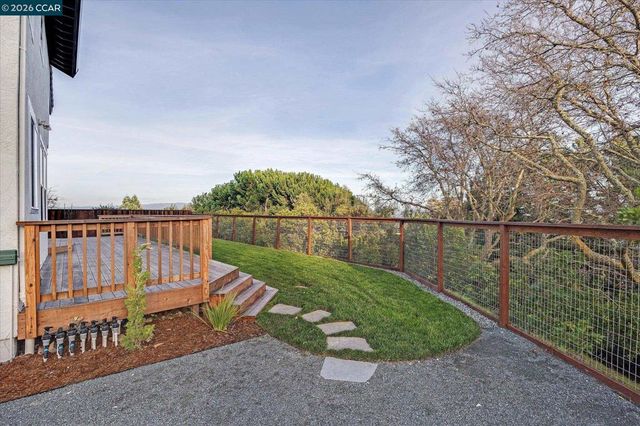 11205 11205 Creekside Ct, Dublin, CA 94568