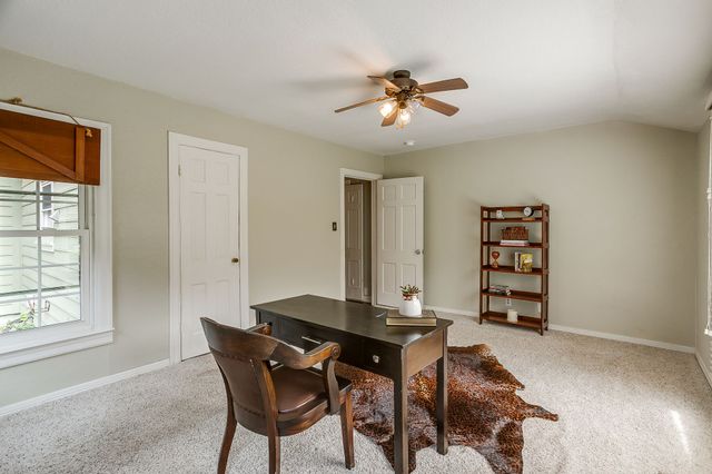 211 Silver Acres Road, Azle, TX 76020
