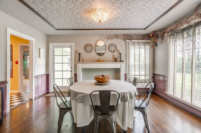 211 Silver Acres Road, Azle, TX 76020