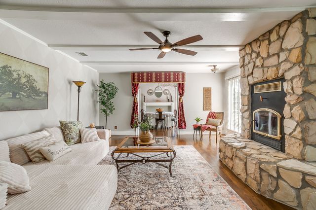 211 Silver Acres Road, Azle, TX 76020
