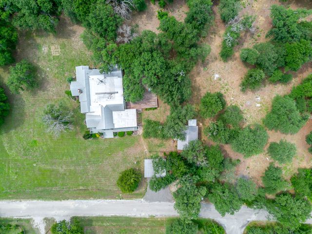 211 Silver Acres Road, Azle, TX 76020