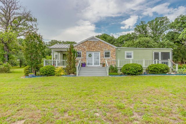 211 Silver Acres Road, Azle, TX 76020