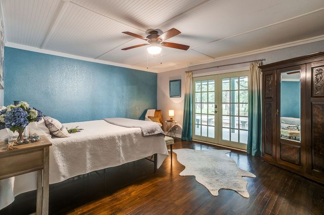 211 Silver Acres Road, Azle, TX 76020