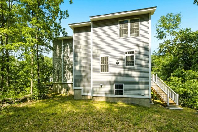 57 Hardy Road, Londonderry, NH 03053