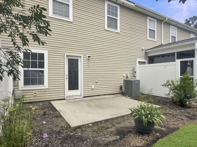 1083 Bennington Drive, Charleston, SC 29492