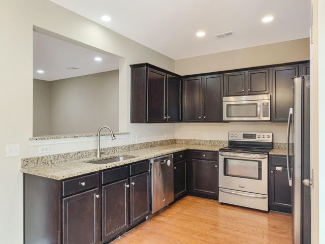 1083 Bennington Drive, Charleston, SC 29492