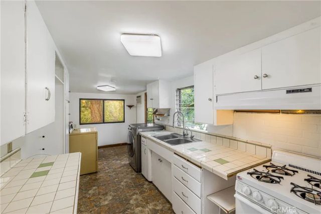 7444 Tranquil Drive, Tujunga, CA 91042