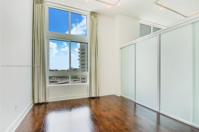 1900 N Bayshore Drive, Miami, FL 33132