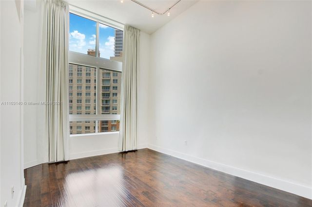 1900 N Bayshore Drive, Miami, FL 33132