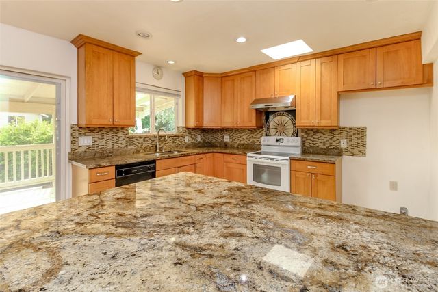 13336 35th Avenue S, Tukwila, WA 98168