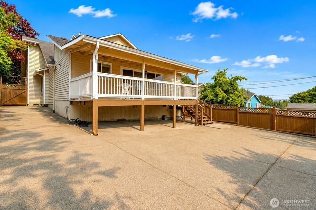 13336 35th Avenue S, Tukwila, WA 98168