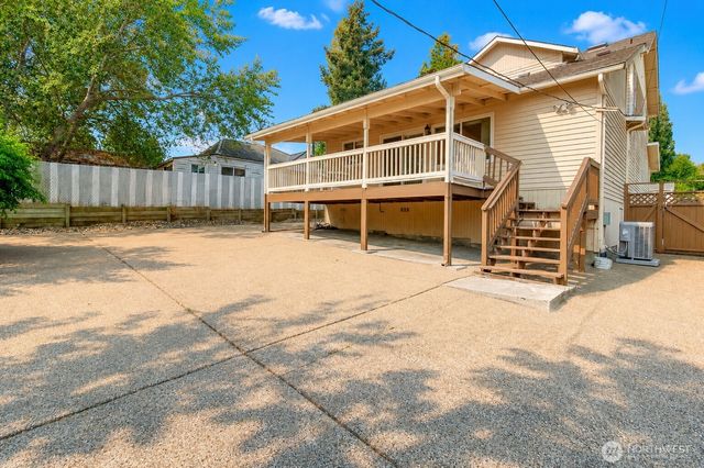 13336 35th Avenue S, Tukwila, WA 98168