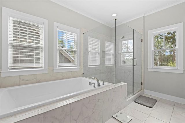 2304 Isla Run, Woodstock, GA 30188