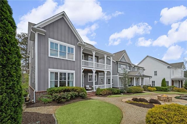 2304 Isla Run, Woodstock, GA 30188