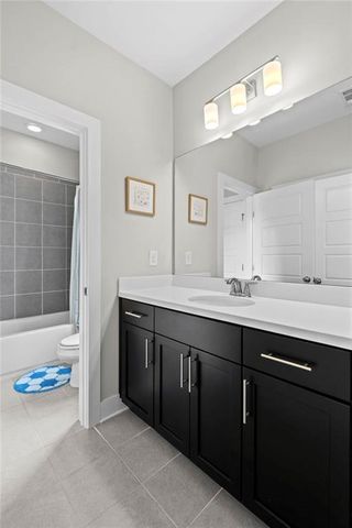 2304 Isla Run, Woodstock, GA 30188