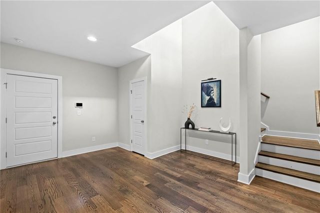 2304 Isla Run, Woodstock, GA 30188