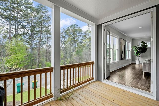 2304 Isla Run, Woodstock, GA 30188