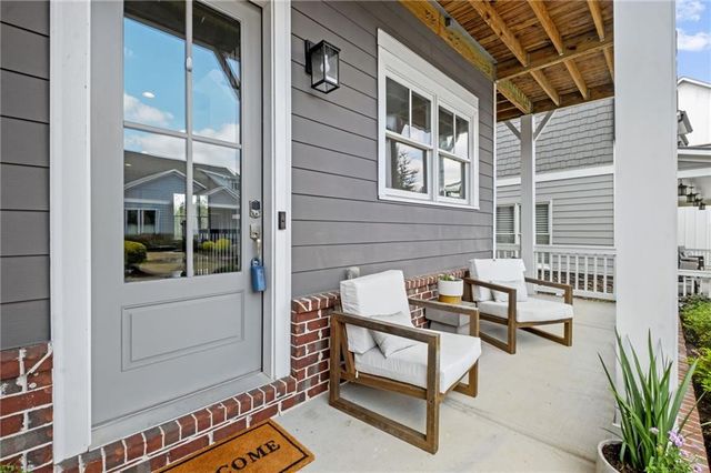 2304 Isla Run, Woodstock, GA 30188