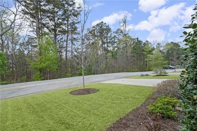 2304 Isla Run, Woodstock, GA 30188