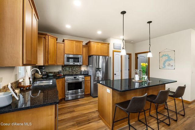 404 Lundblad PL, Dover, ID 83825