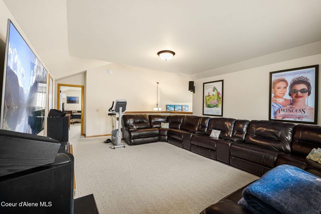 404 Lundblad PL, Dover, ID 83825