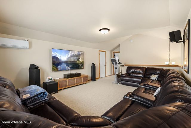 404 Lundblad PL, Dover, ID 83825