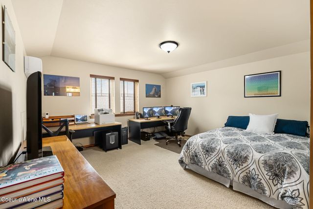 404 Lundblad PL, Dover, ID 83825