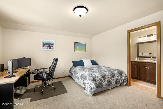 404 Lundblad PL, Dover, ID 83825