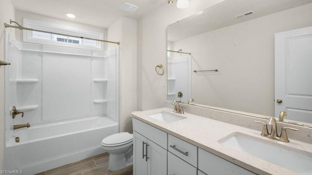 116 Harbor Hill Boulevard, Jamestown, NC 27282