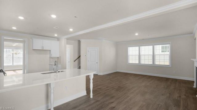 116 Harbor Hill Boulevard, Jamestown, NC 27282