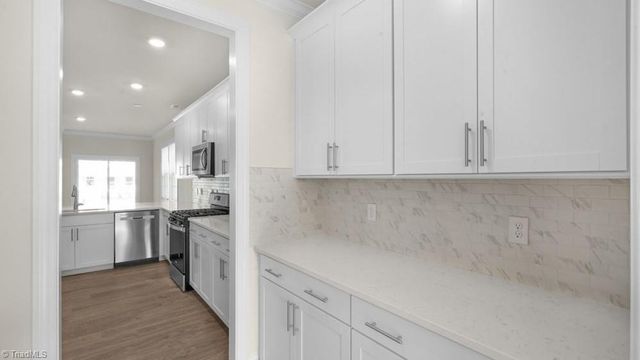 116 Harbor Hill Boulevard, Jamestown, NC 27282