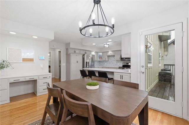 506 Kings Ridge, Liberty, MO 64068