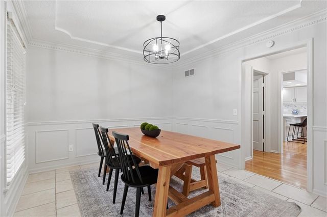 506 Kings Ridge, Liberty, MO 64068