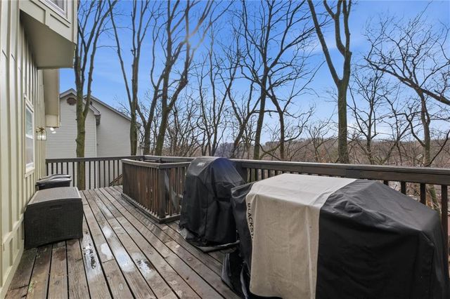 506 Kings Ridge, Liberty, MO 64068