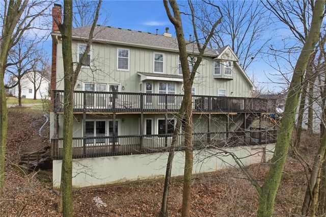 506 Kings Ridge, Liberty, MO 64068