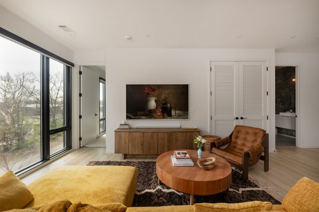 500 Merritt Ave Apt 204, Nashville, TN 37203