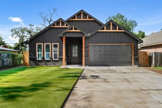 3813 Galvez Avenue, Fort Worth, TX 76111