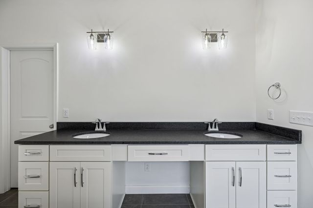 281 Estates Dr, Smithville, TN 37166