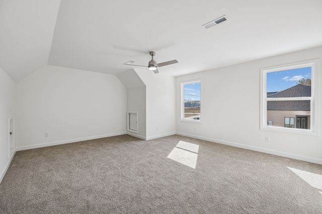 281 Estates Dr, Smithville, TN 37166