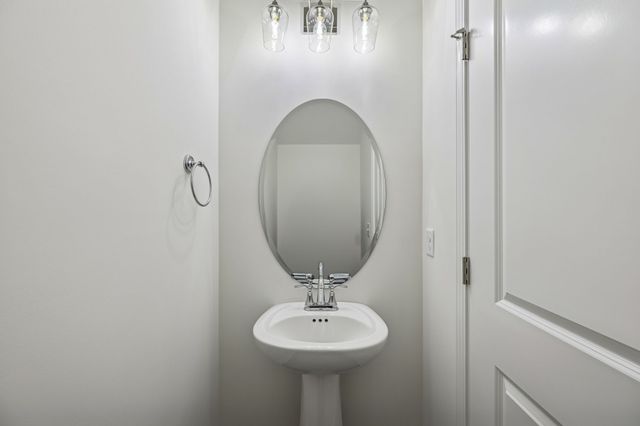 281 Estates Dr, Smithville, TN 37166