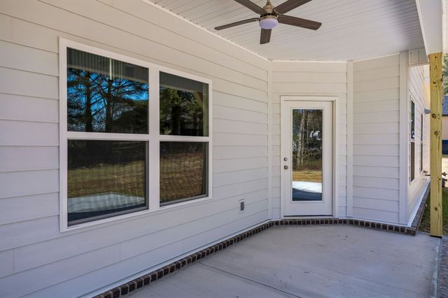 281 Estates Dr, Smithville, TN 37166