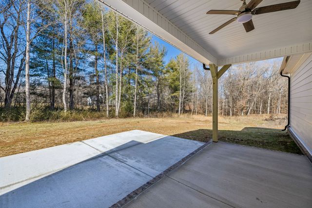 281 Estates Dr, Smithville, TN 37166