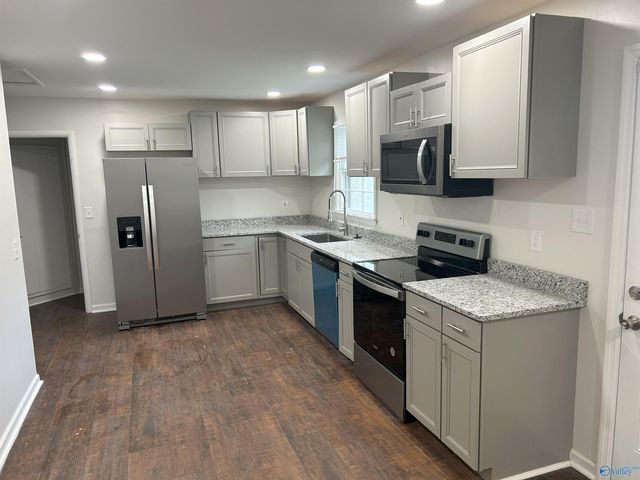 2620 NW Thornhill Road, Huntsville, AL 35810