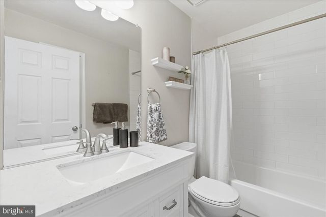 13062 QUARTZ LN, Clifton, VA 20124