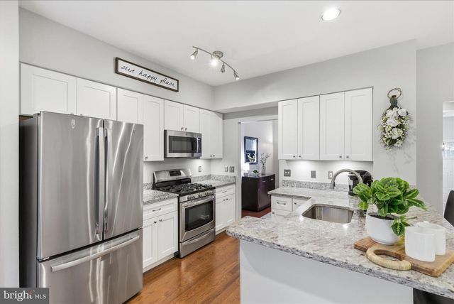 13062 QUARTZ LN, Clifton, VA 20124