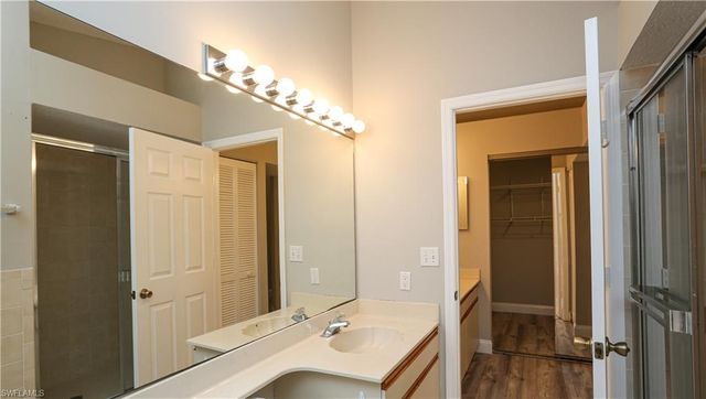 402 Emerald Bay CIR E7, Naples, FL 34110