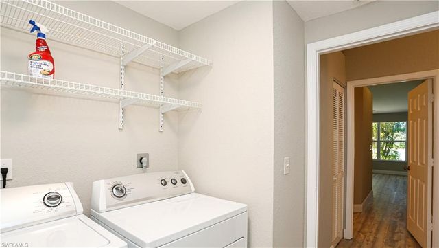 402 Emerald Bay CIR E7, Naples, FL 34110