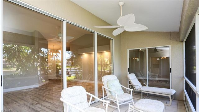 402 Emerald Bay CIR E7, Naples, FL 34110