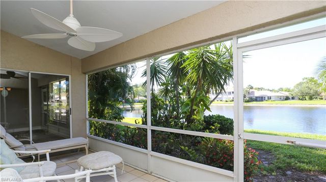402 Emerald Bay CIR E7, Naples, FL 34110